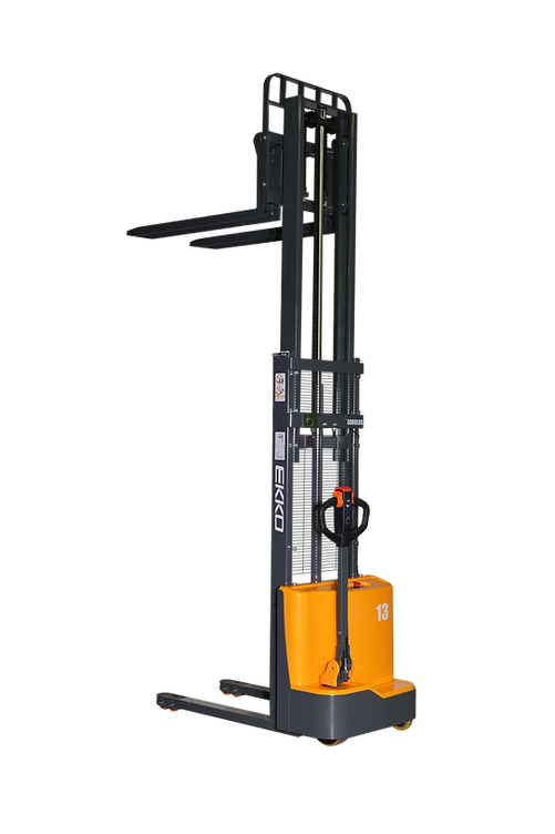 Full Powered Fork Over Stacker 2800 lb Cap., 118